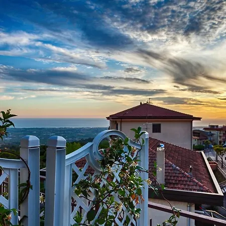 Oda ve Kahvaltı La Terrazza Dei Tramonti