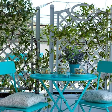 La Terrazza Dei Tramonti Nocleg ze śniadaniem *